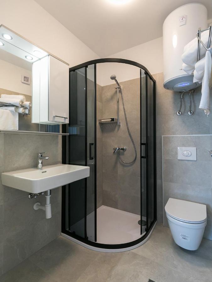 Nadija Apartmani ポレッチ エクステリア 写真