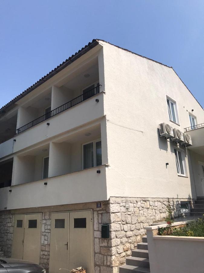Nadija Apartmani ポレッチ エクステリア 写真