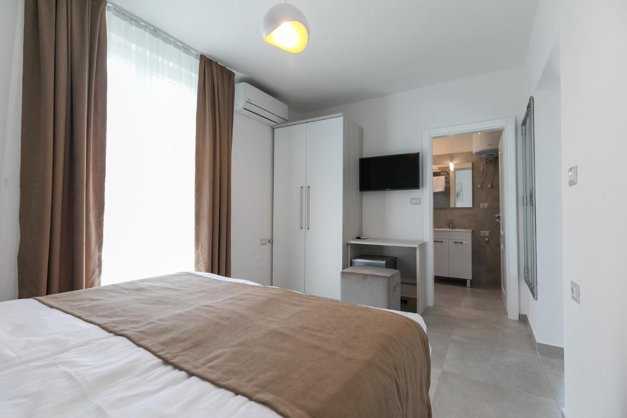 Nadija Apartmani ポレッチ エクステリア 写真